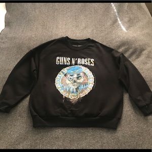 Guns & Roses sweater/ Black- Small